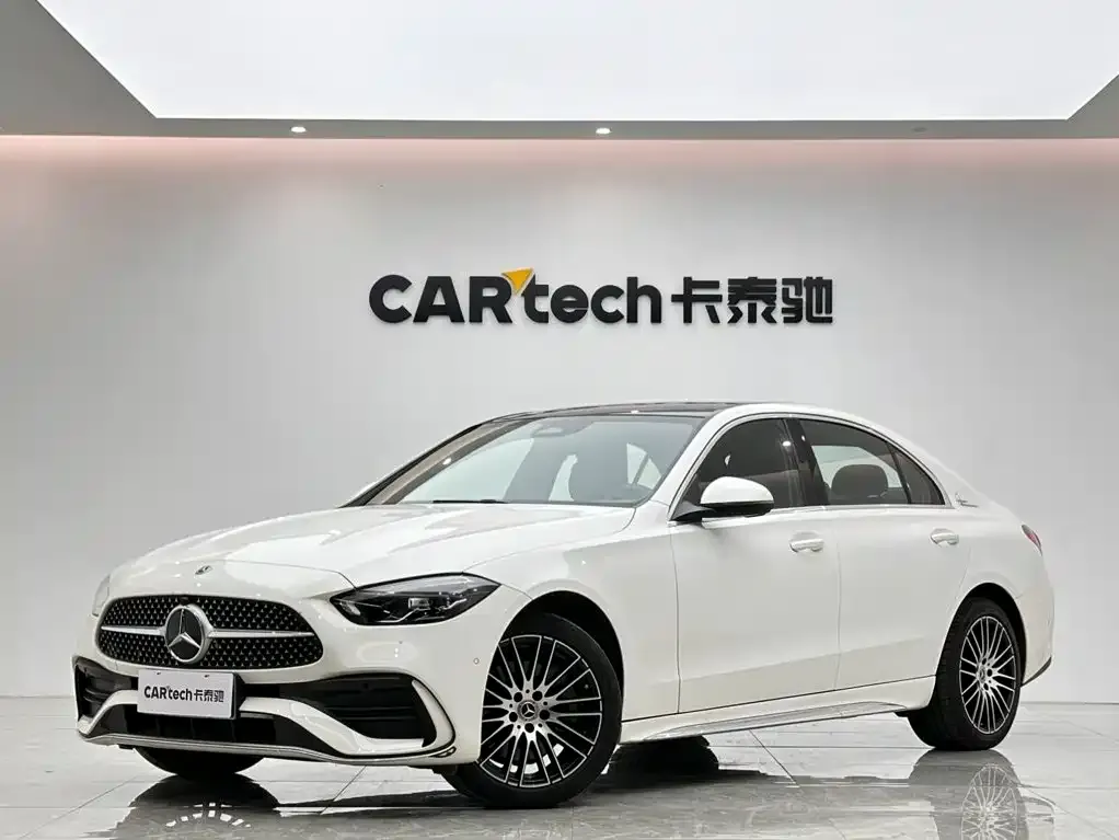 Mercedes-Benz C-Class — фото 1