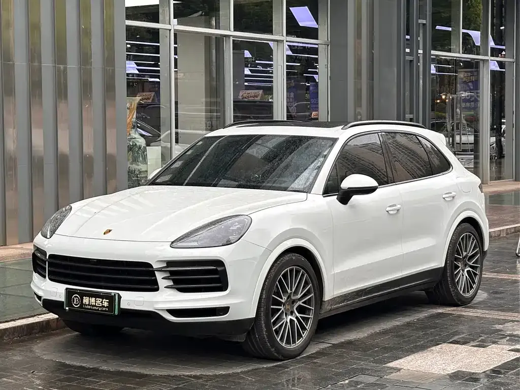 Porsche Cayenne Hybrid — фото 1