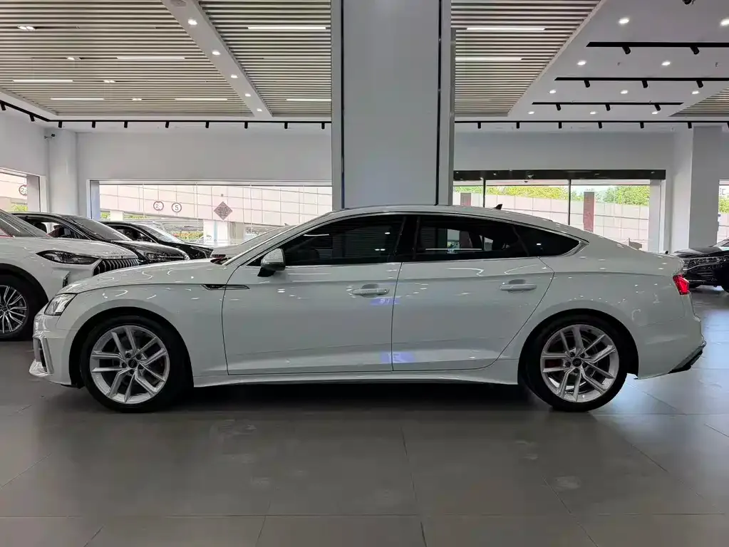 Audi A5 (Import) — фото 3