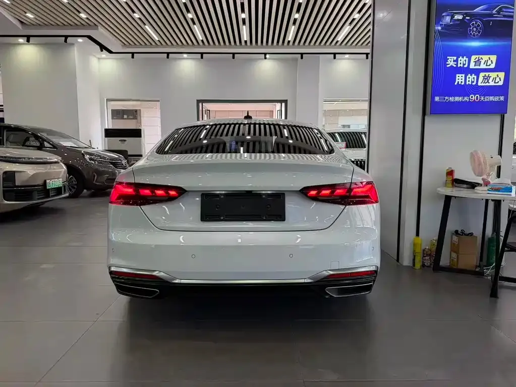 Audi A5 (Import) — фото 9