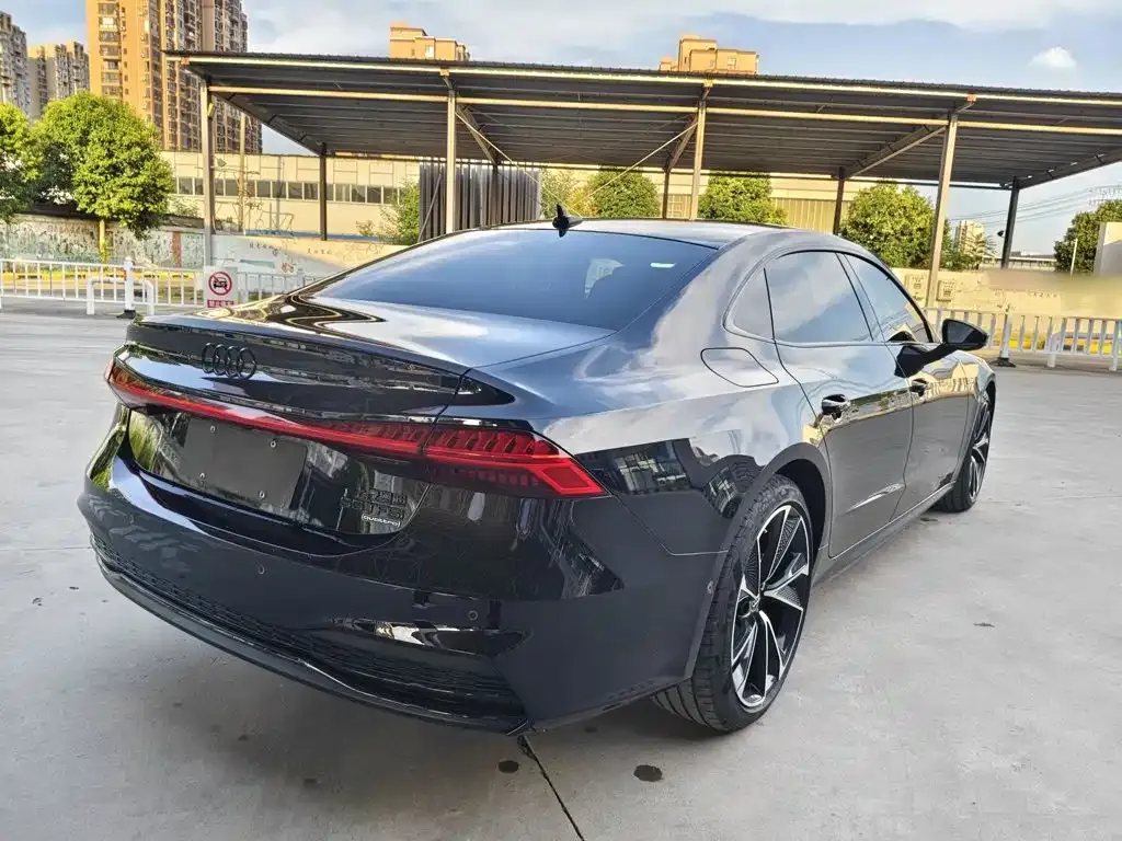 Audi A7L — фото 3