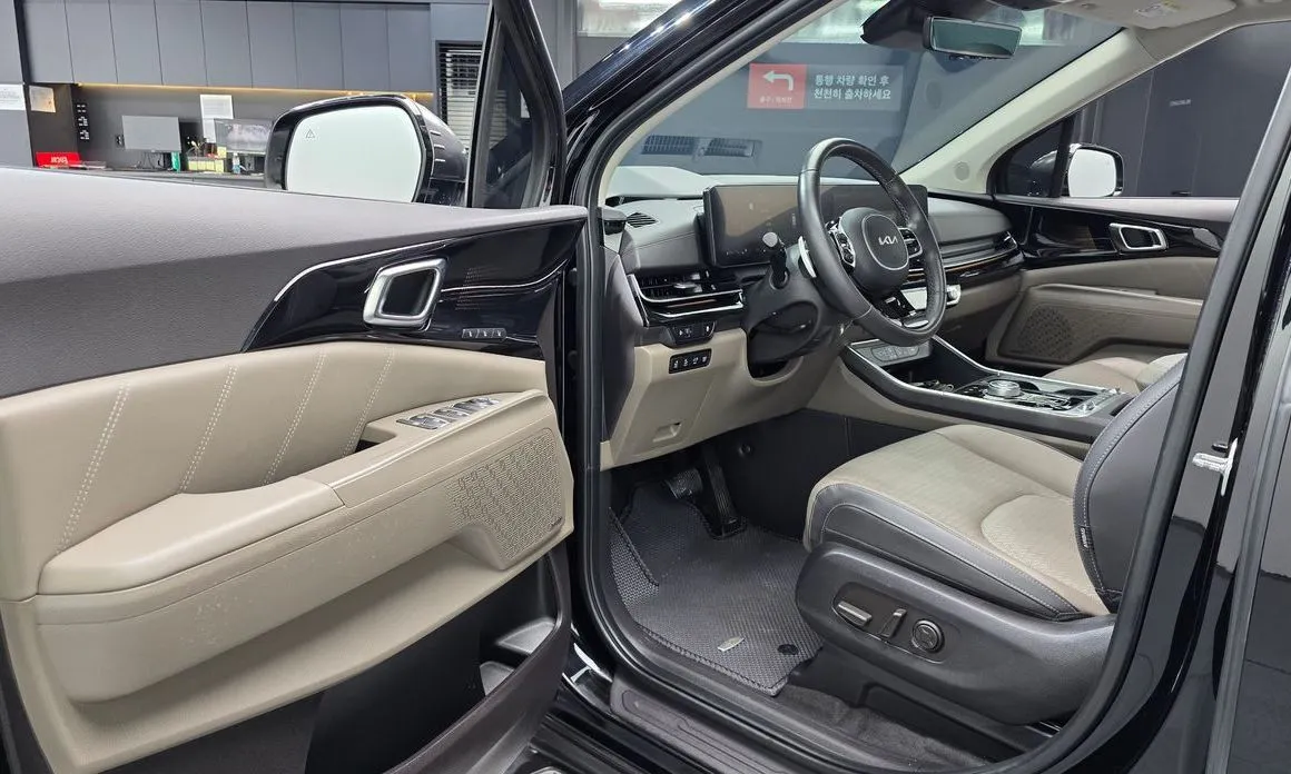 Kia Carnival — фото 10