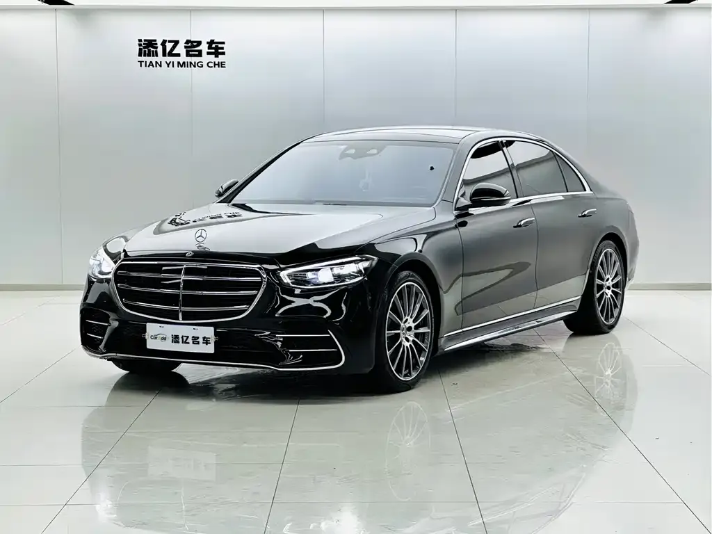 Mercedes-Benz S-Class — фото 1