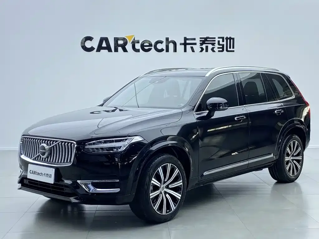 Volvo XC90 — фото 1