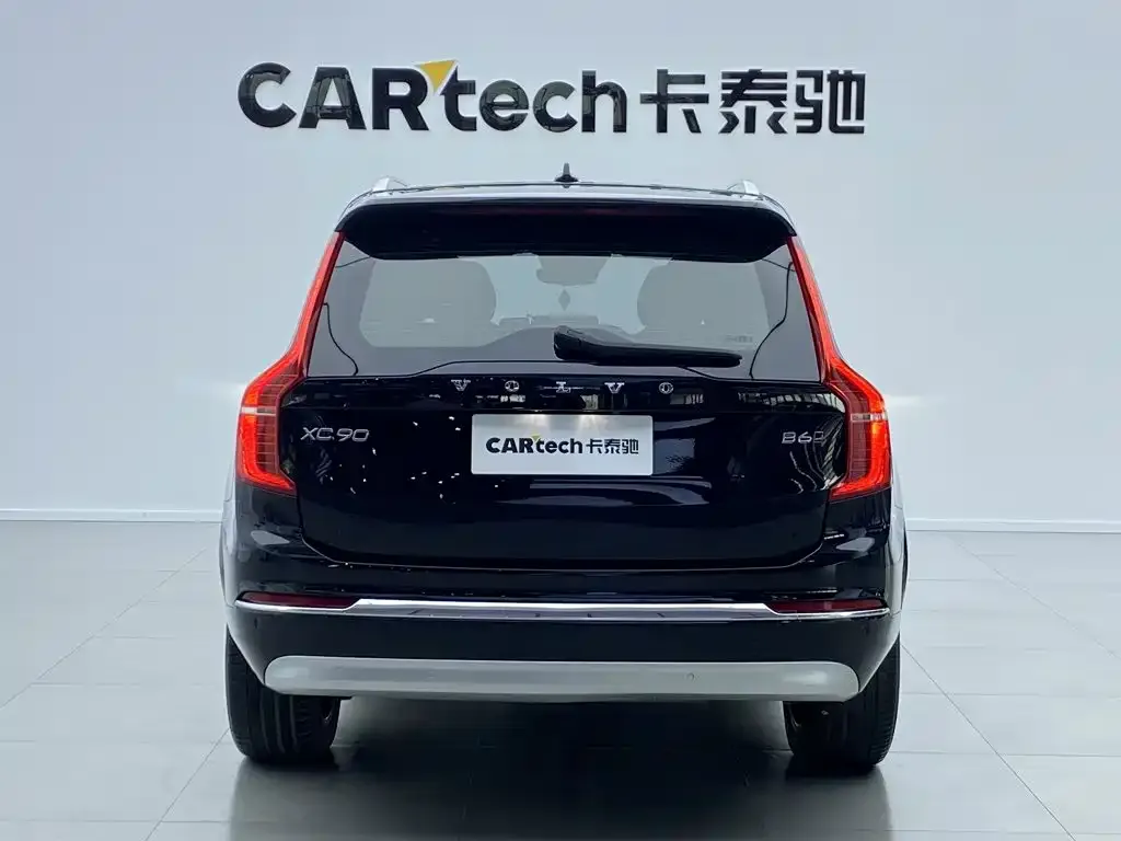 Volvo XC90 — фото 2