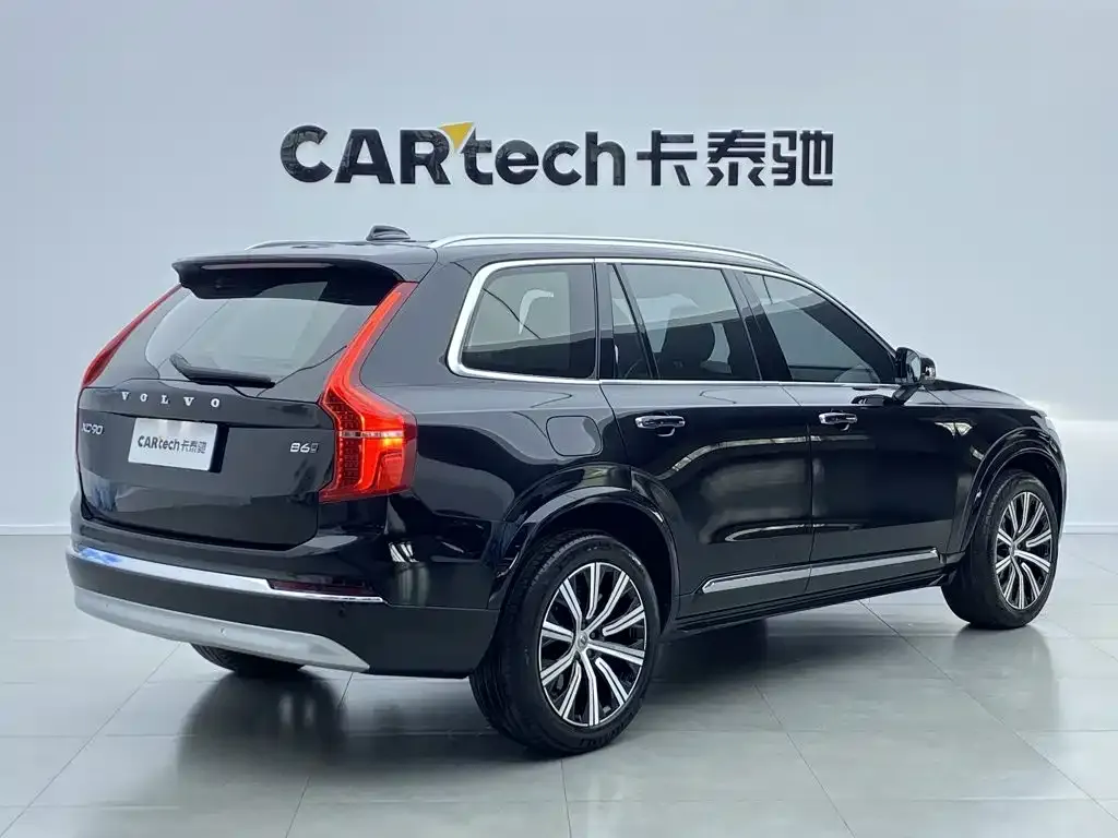Volvo XC90 — фото 10