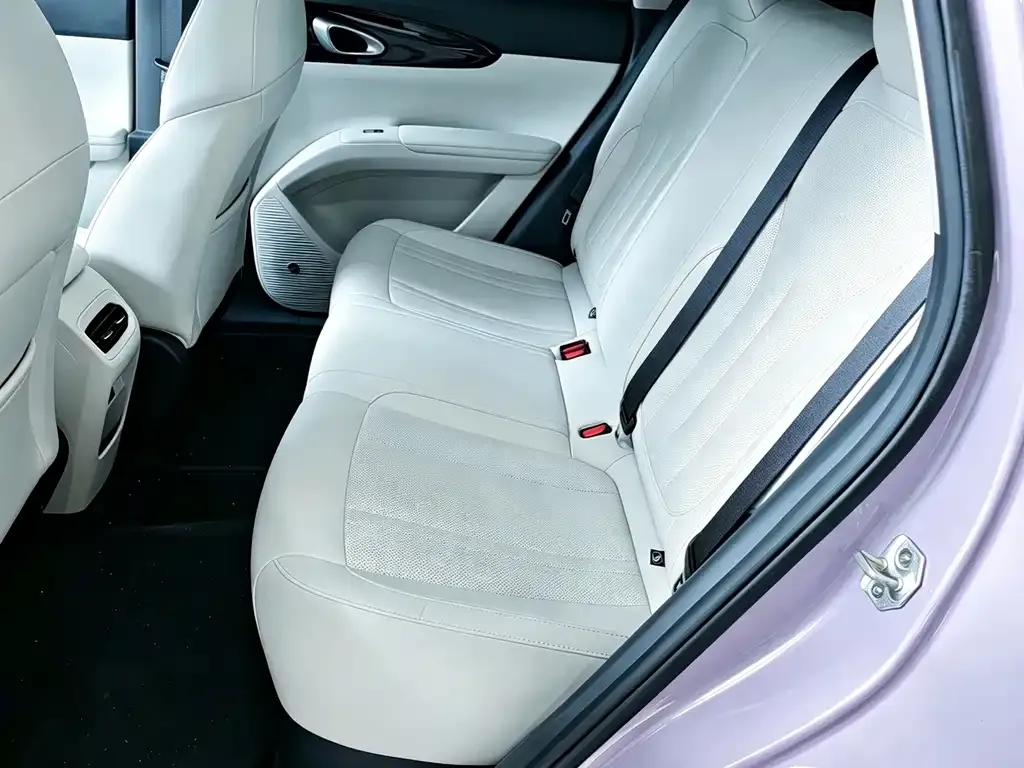 Geely Starburst — фото 8