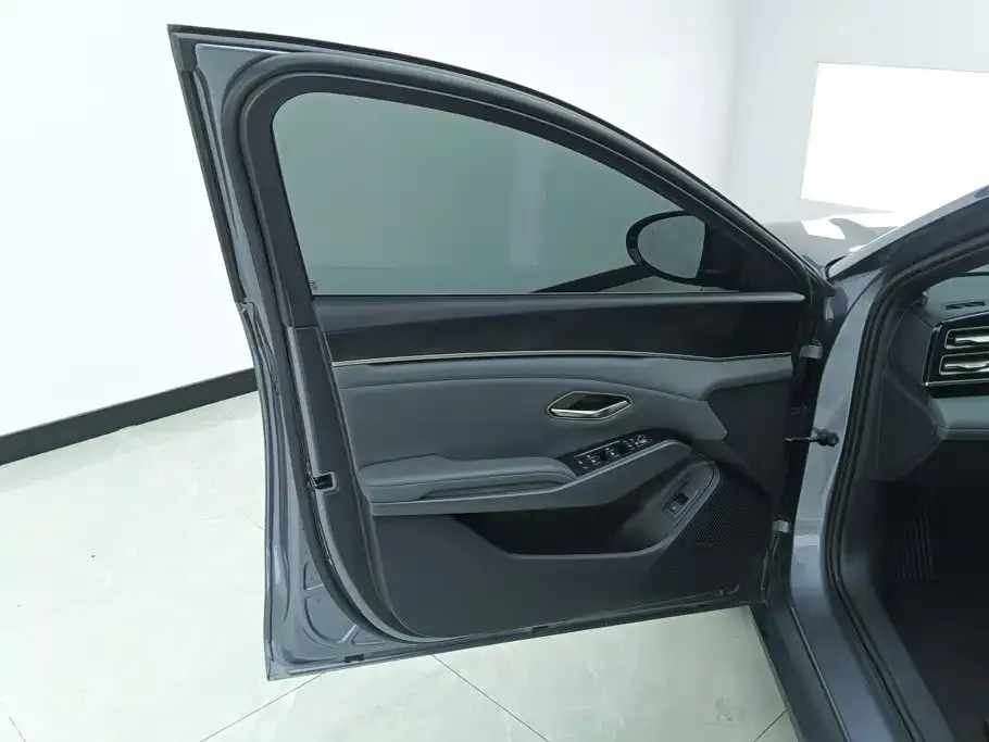 BYD Qin L — фото 3