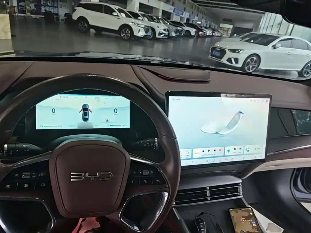 BYD Seal — фото 3