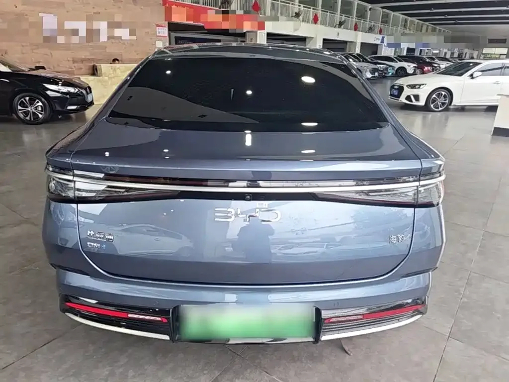 BYD Seal — фото 6