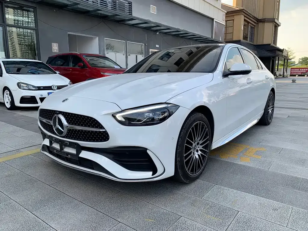 Mercedes-Benz C-Class — фото 1