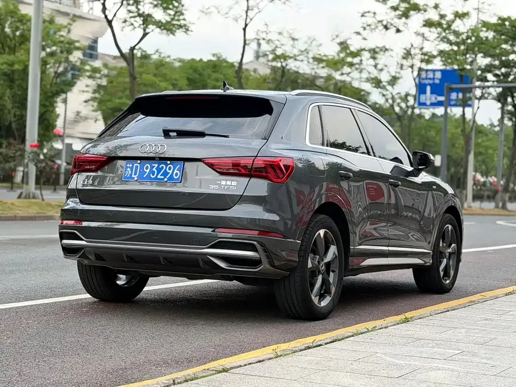 Audi Q3 — фото 8