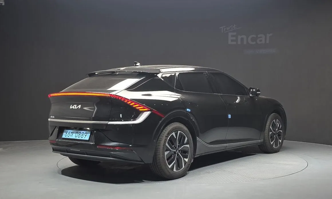 Kia EV6 — фото 9