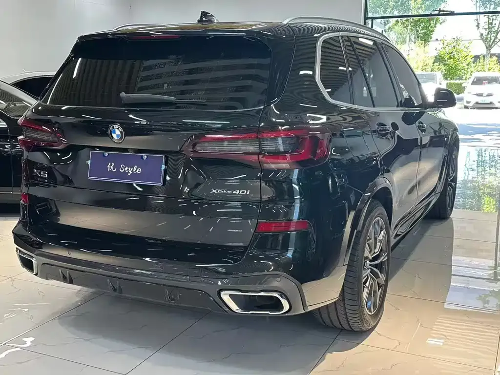BMW X5 (Import) — фото 2
