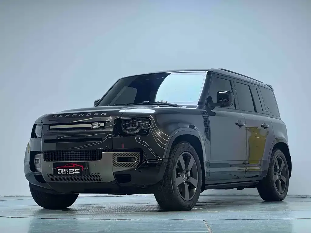 Land Rover Defender — фото 1