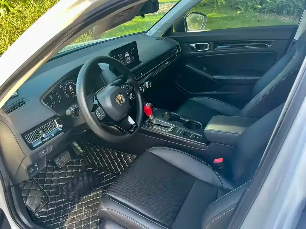 Honda Civic — фото 8