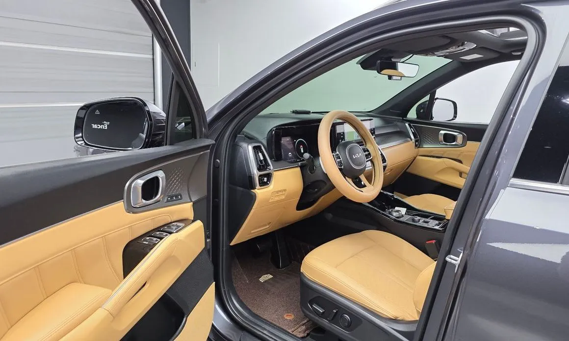 Kia Sorento — фото 4