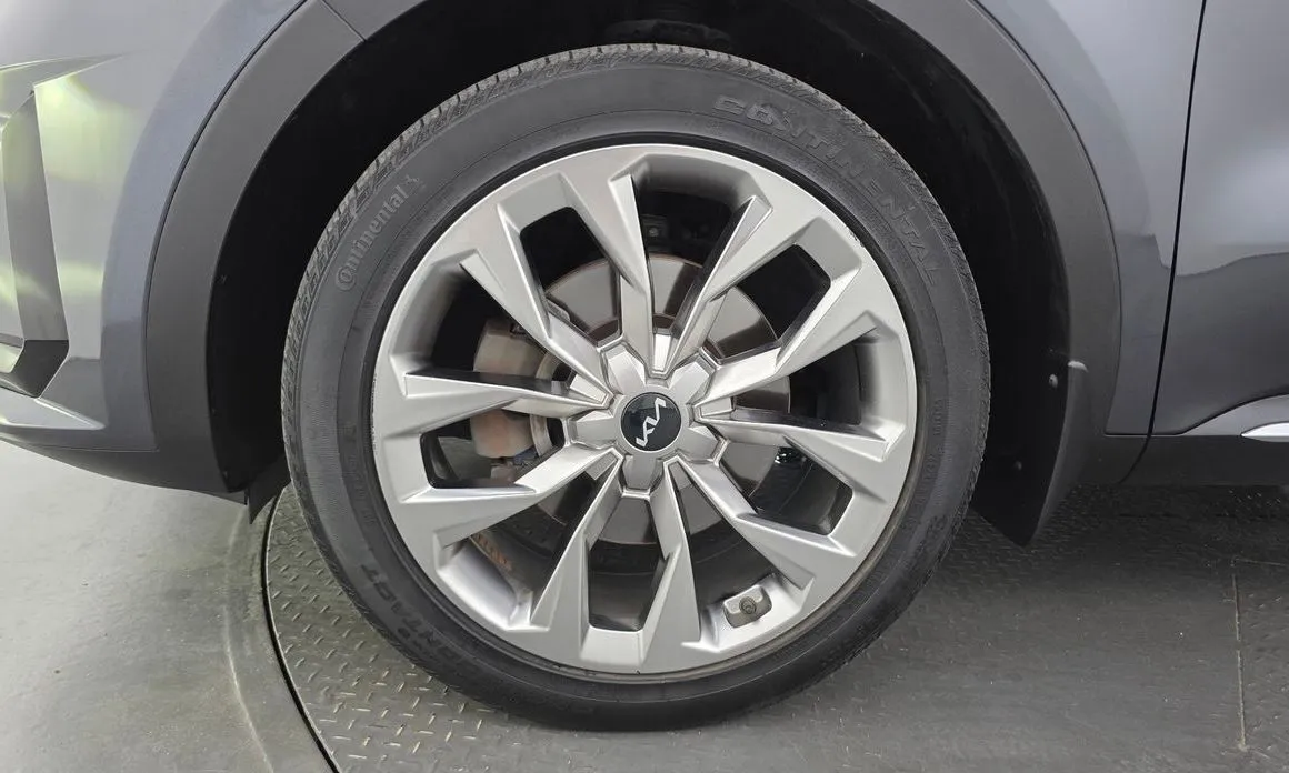 Kia Sorento — фото 7