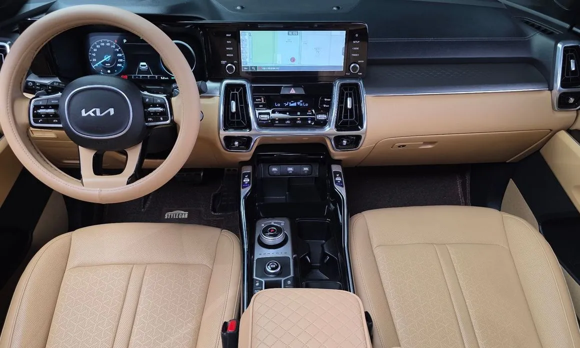 Kia Sorento — фото 8