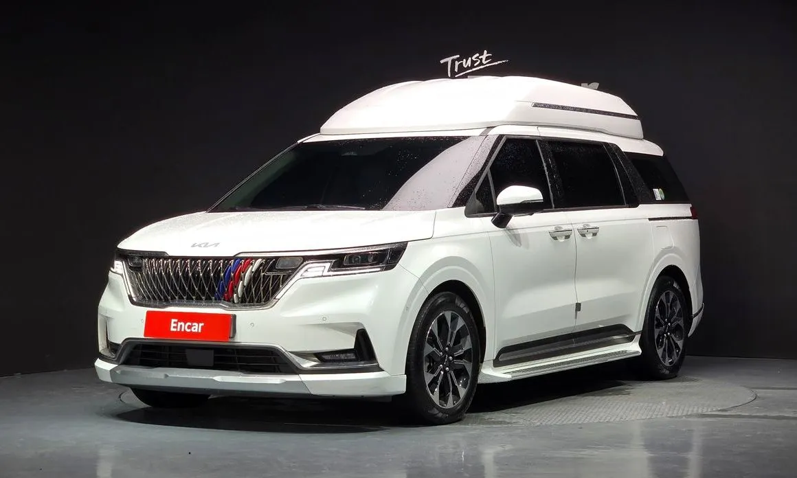 Kia Carnival — фото 1