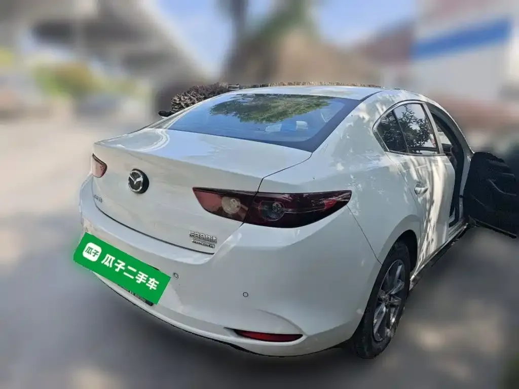 Mazda 3 Axela — фото 3