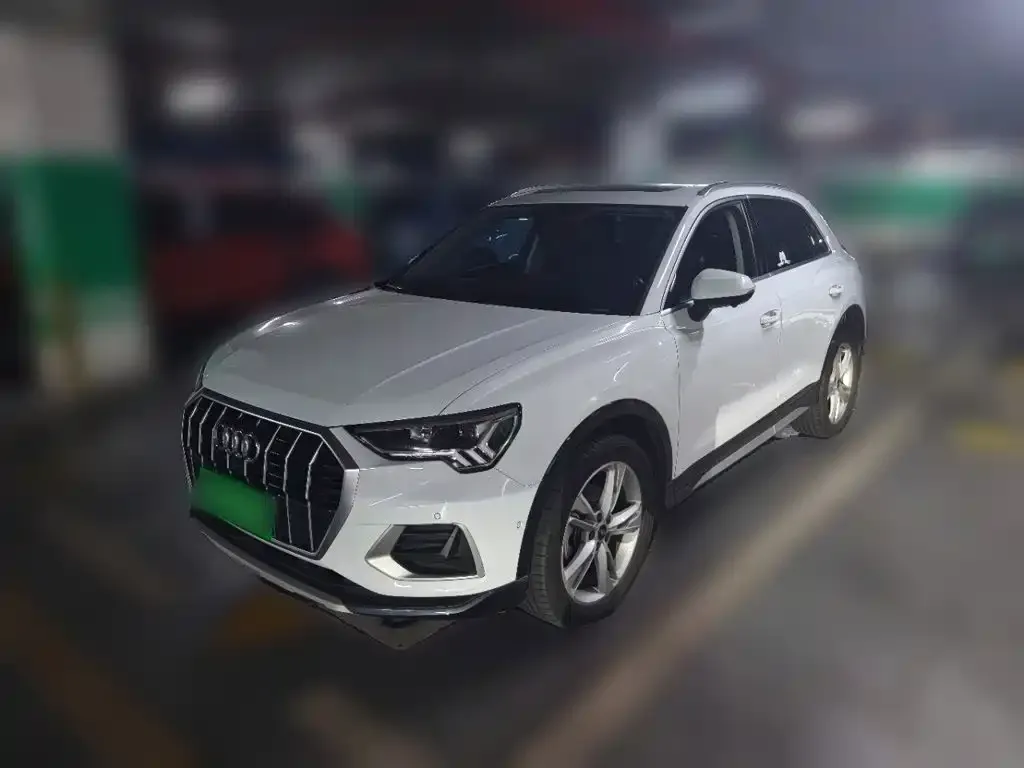 Audi Q3 — фото 1