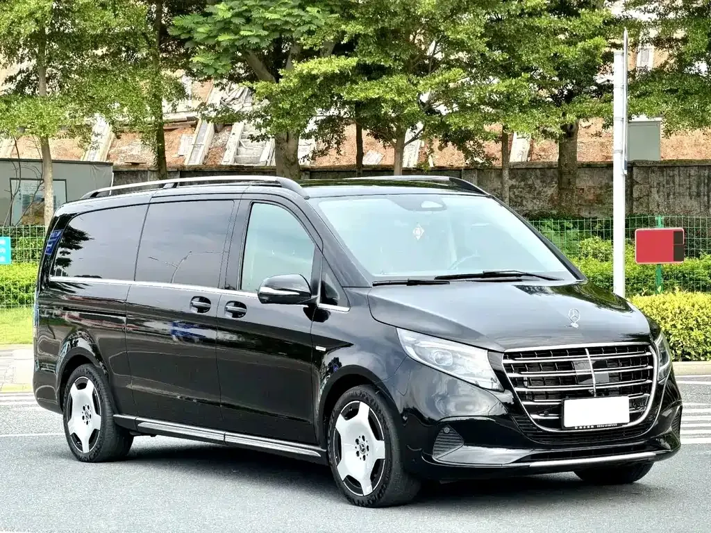 Mercedes-Benz V-Class — фото 2