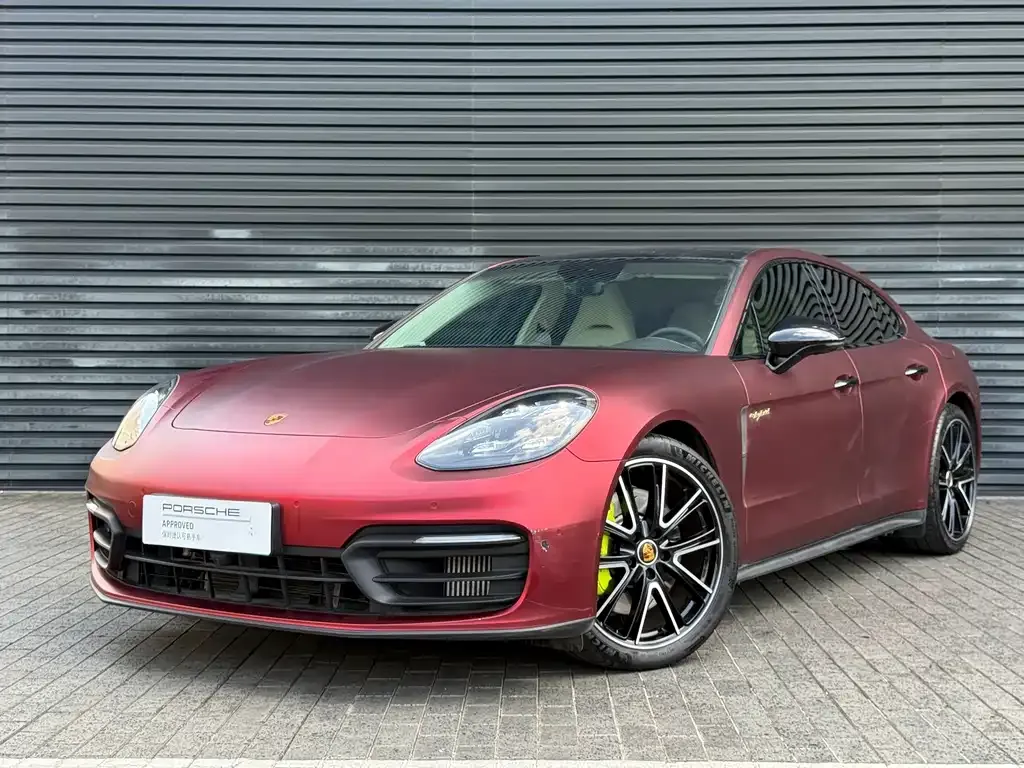 Porsche Panamera Hybrid — фото 1