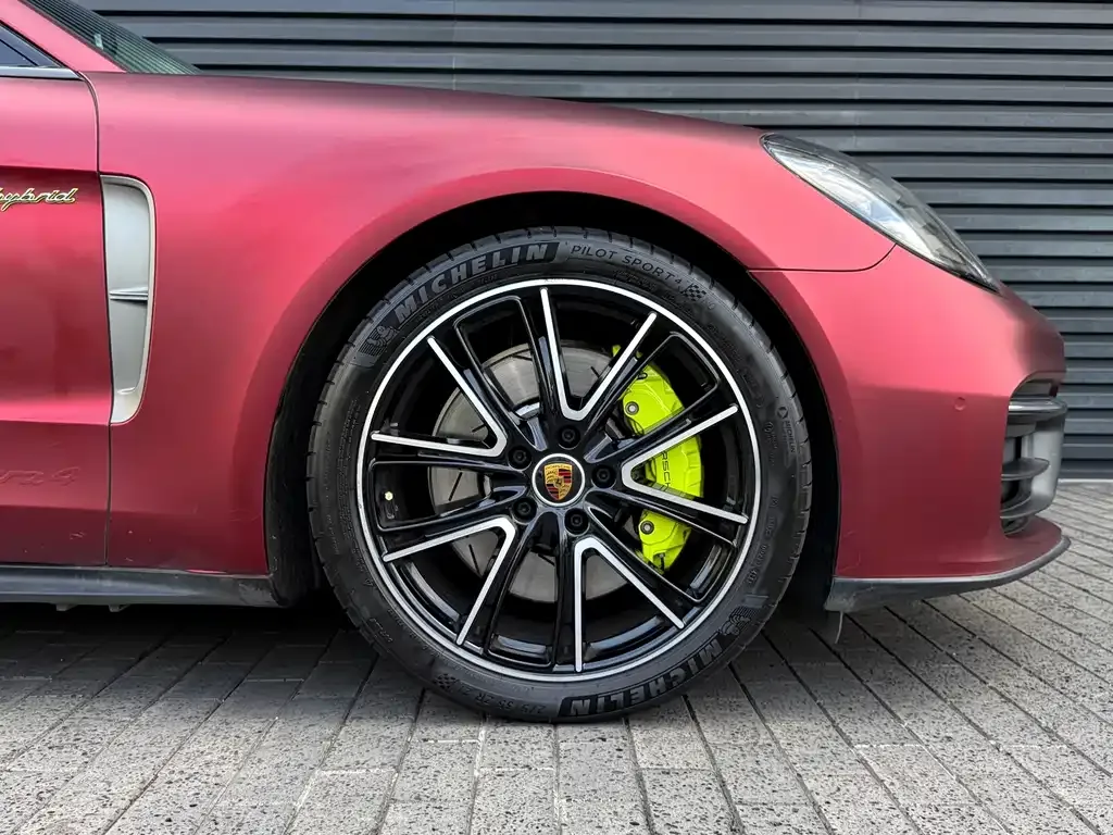 Porsche Panamera Hybrid — фото 2