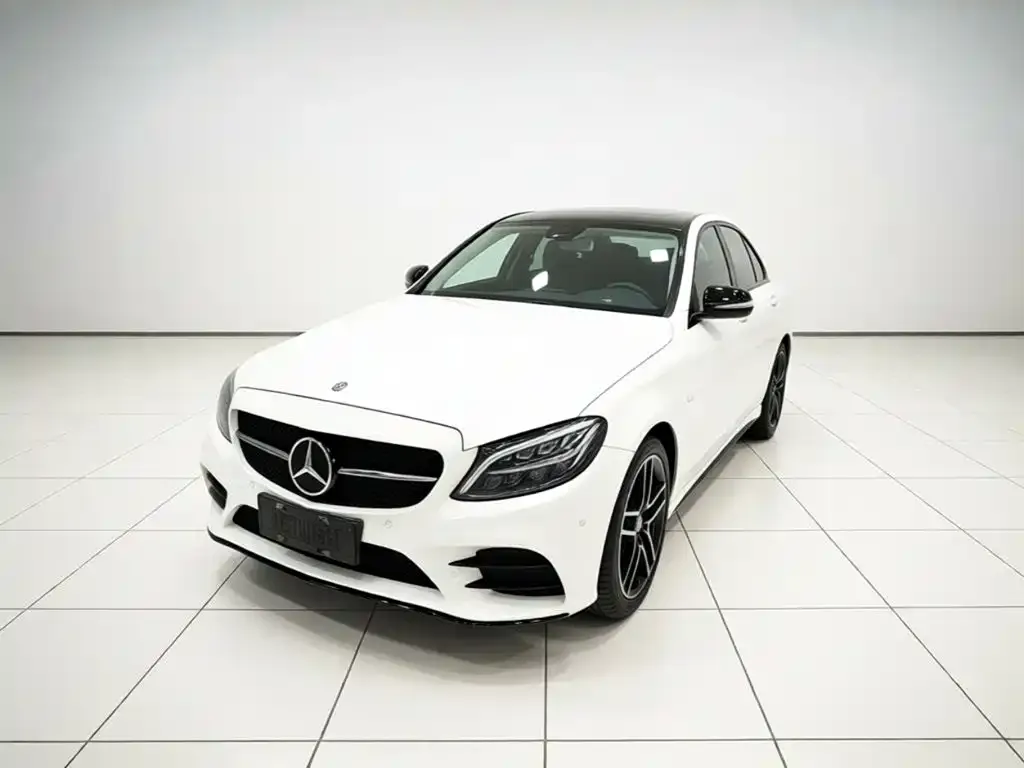 Mercedes-Benz C-Class — фото 1