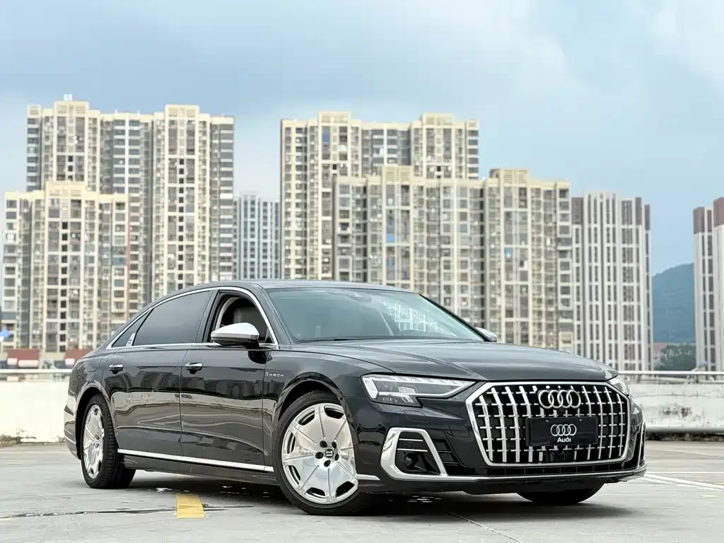 Audi A8 — фото 4