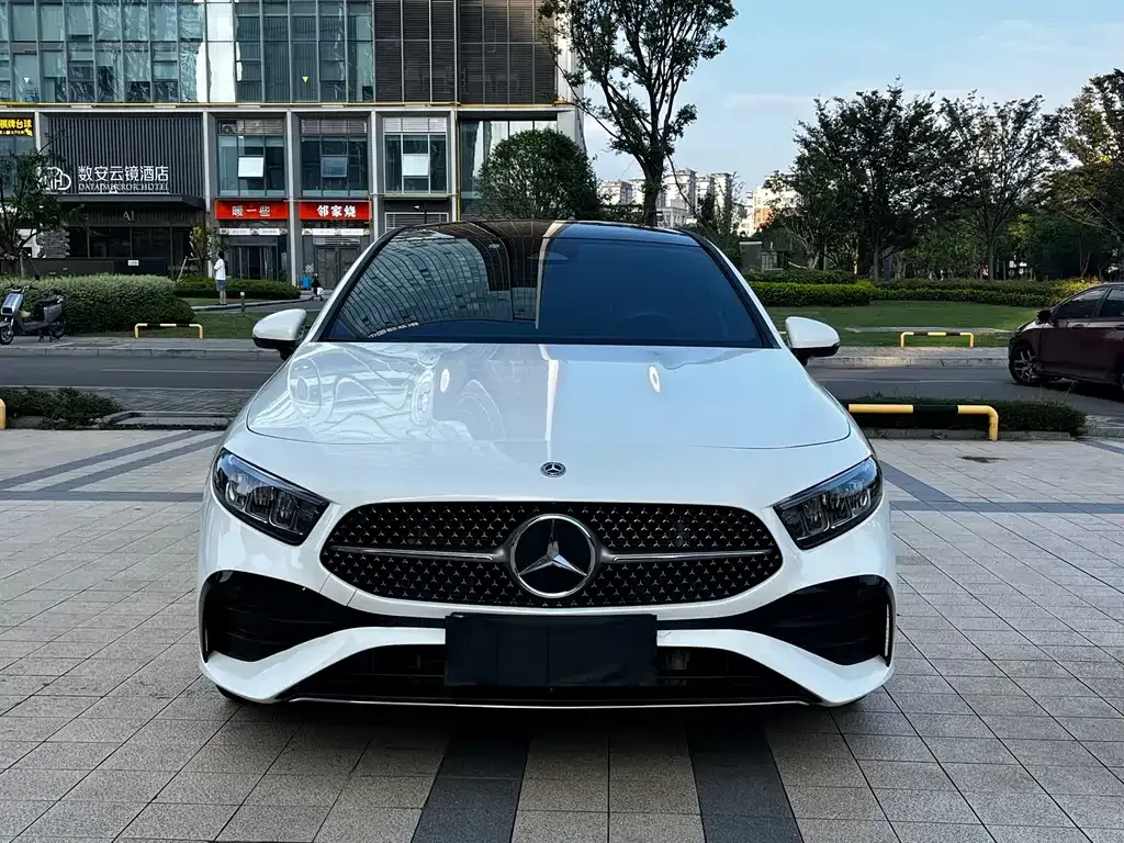 Mercedes-Benz A-Class — фото 9