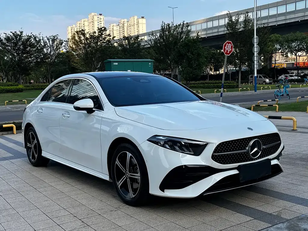 Mercedes-Benz A-Class — фото 8