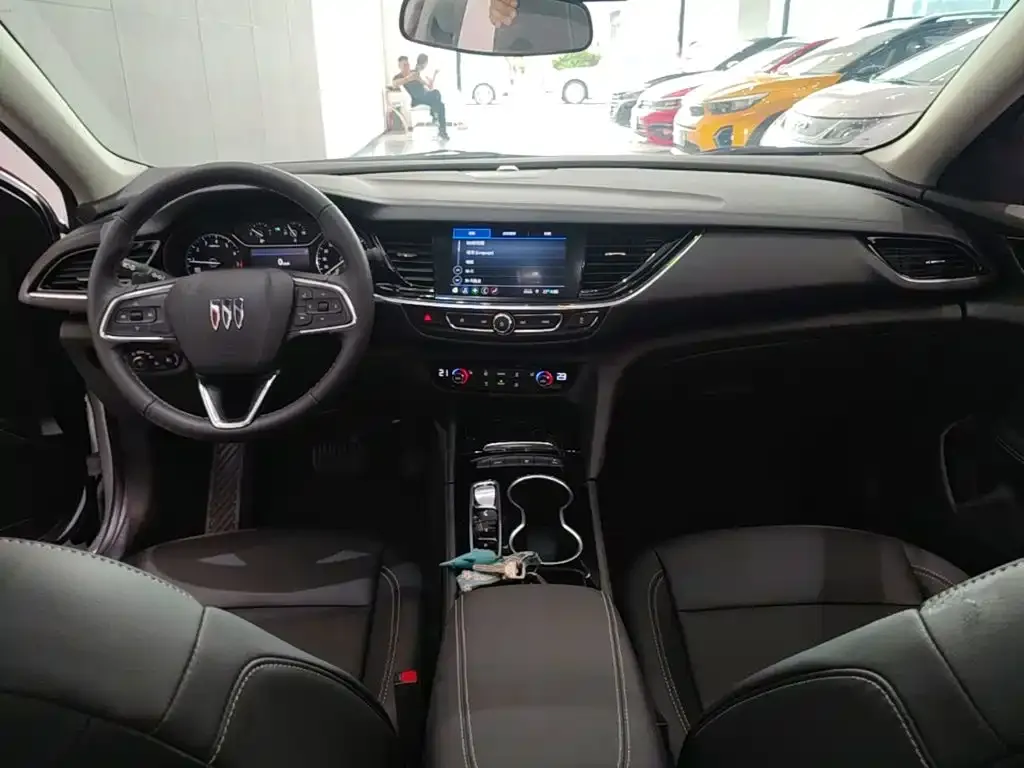 Buick Regal — фото 10
