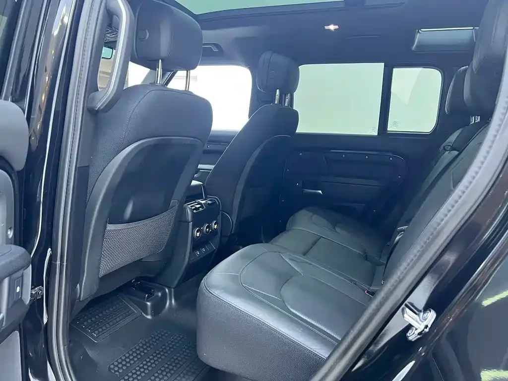 Land Rover Defender — фото 5