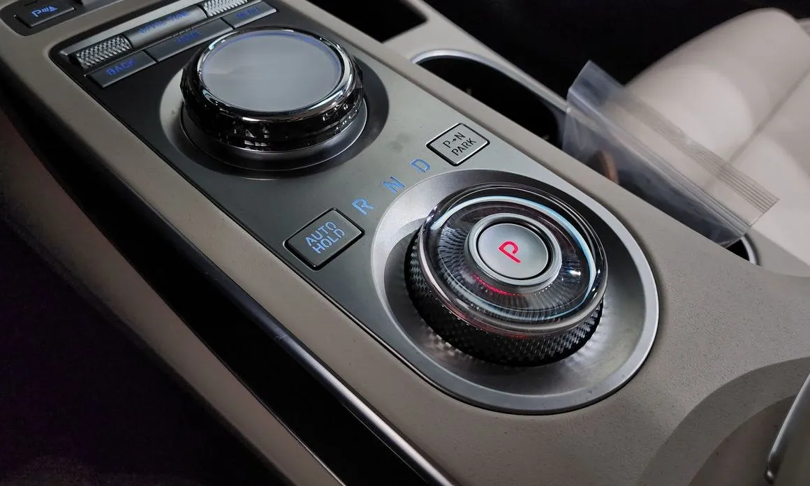 Genesis GV70 — фото 4