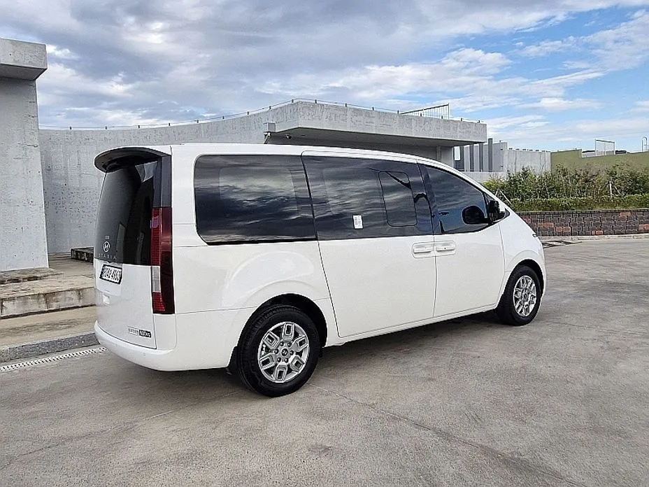 Hyundai Staria — фото 4