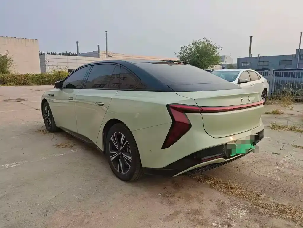 Hongqi EH7 — фото 3