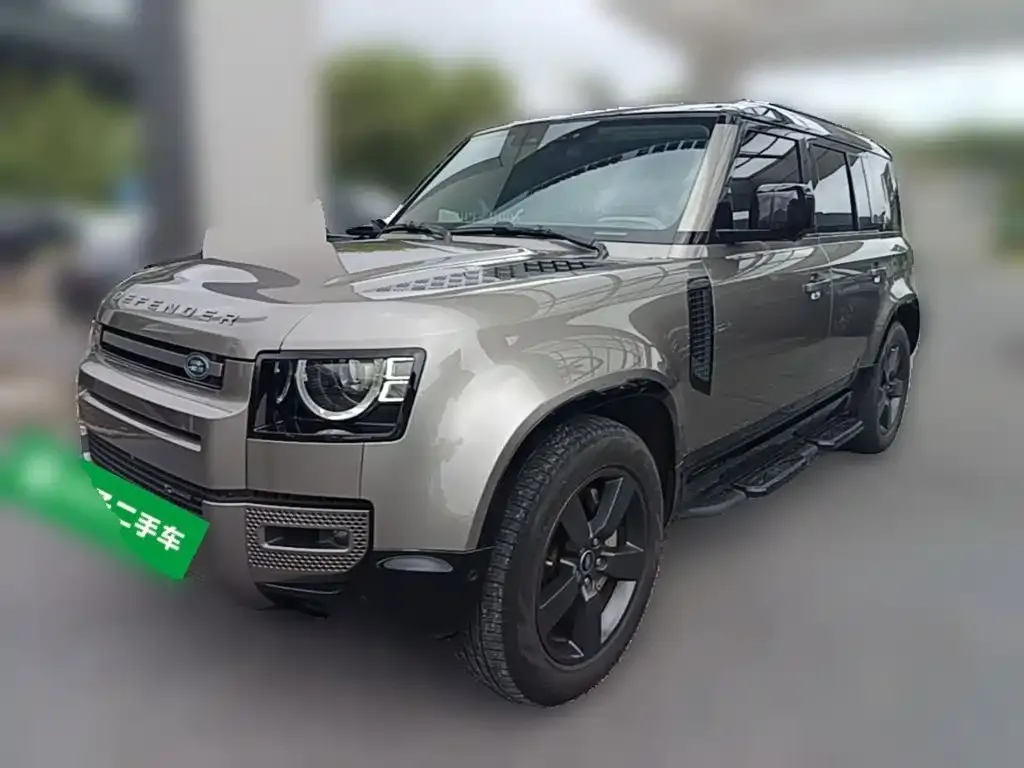 Land Rover Defender — фото 1