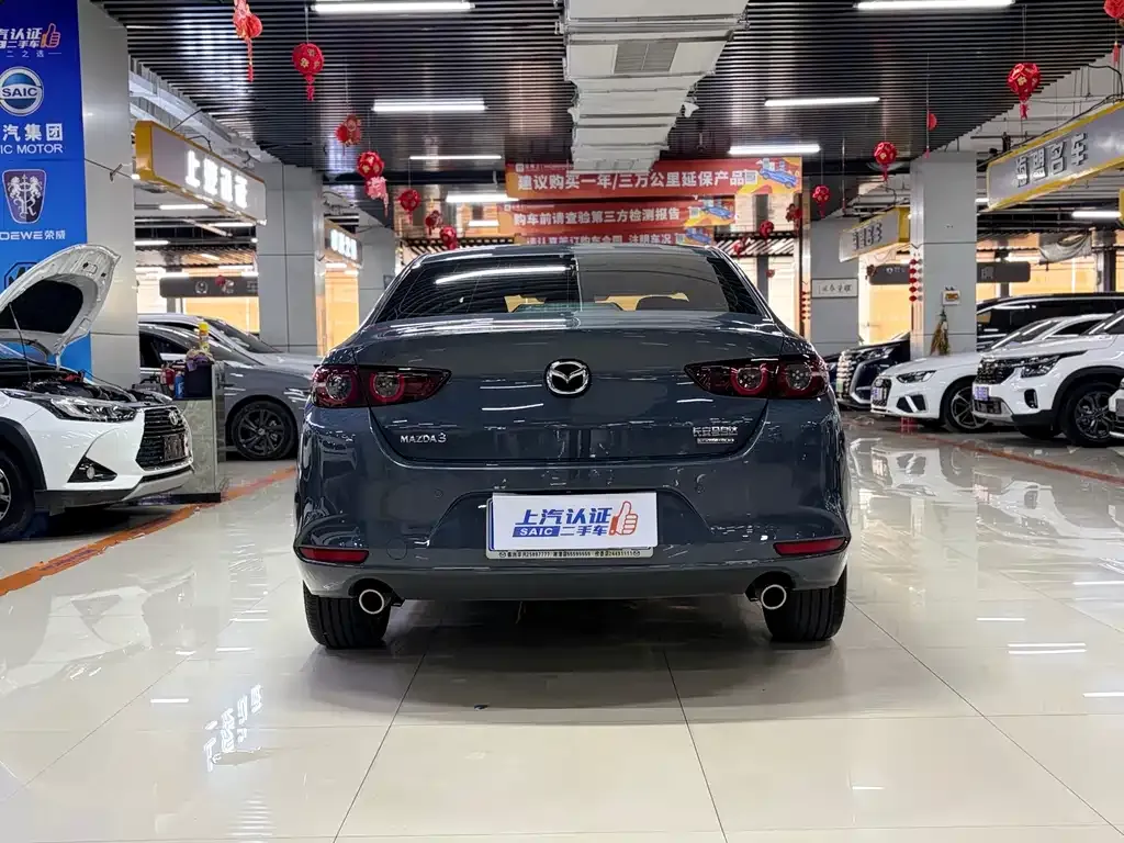 Mazda 3 Axela — фото 4