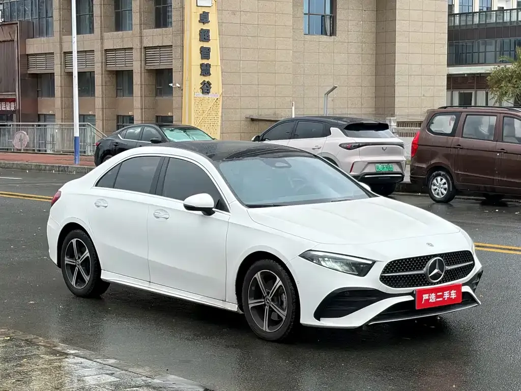 Mercedes-Benz A-Class — фото 6