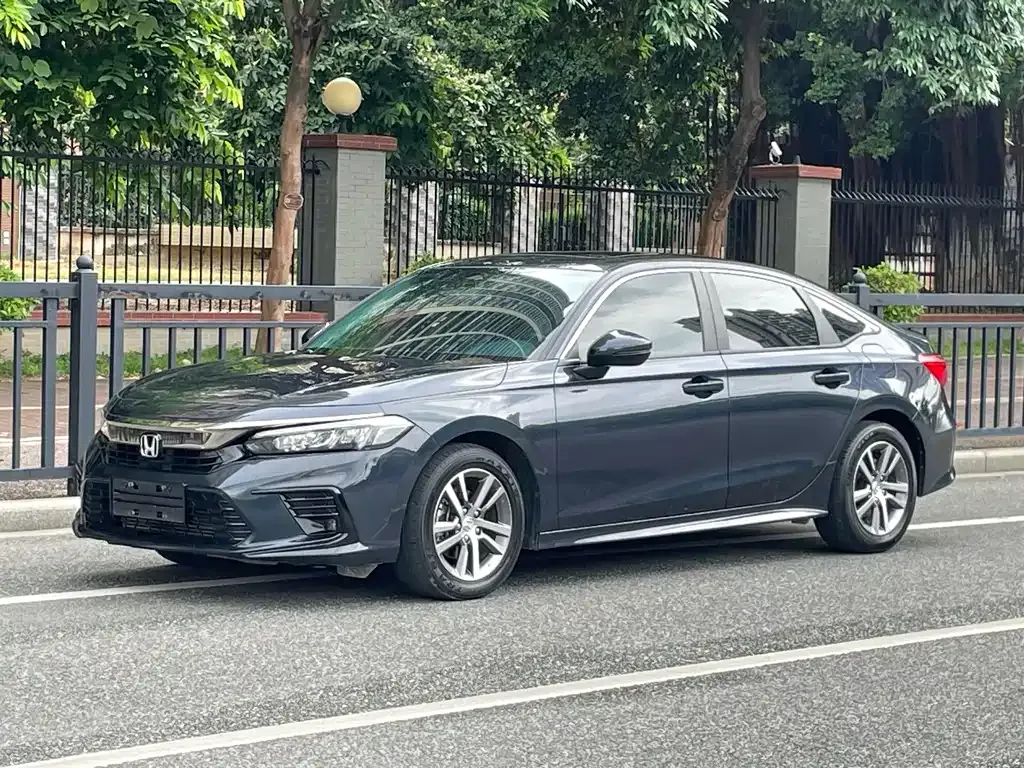 Honda Civic — фото 1