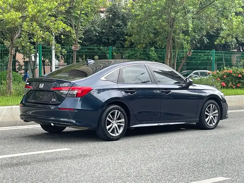 Honda Civic — фото 6