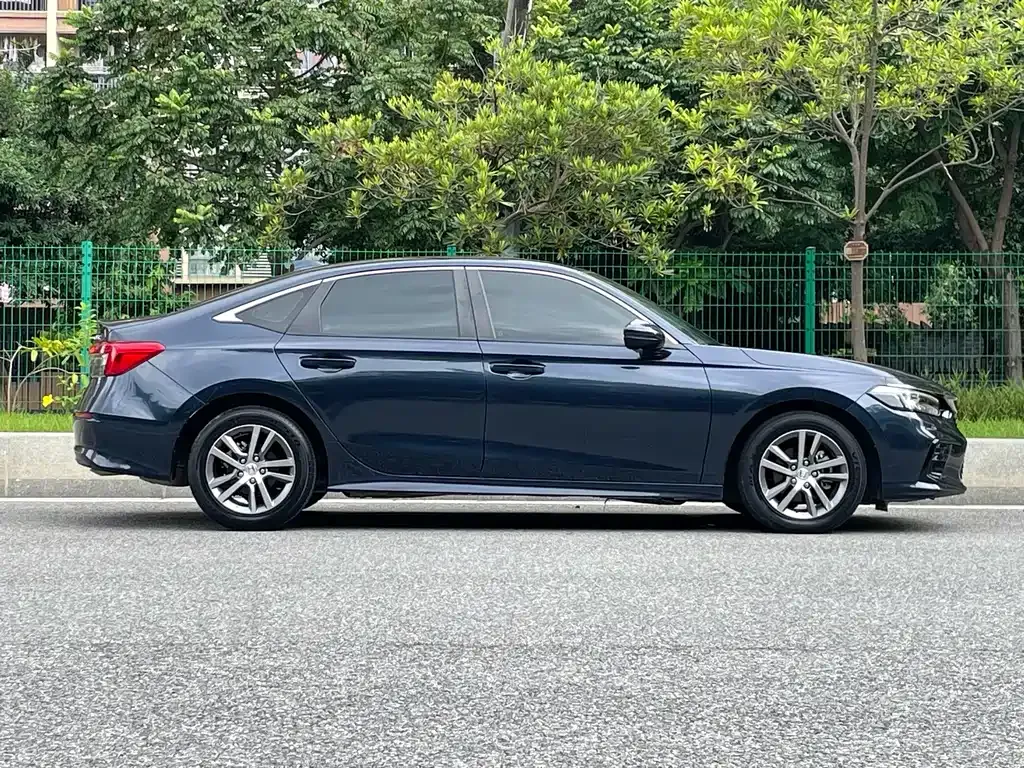 Honda Civic — фото 8