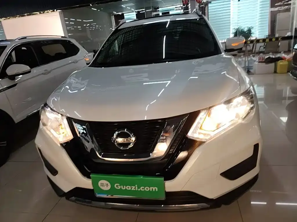 Nissan X-Trail — фото 10