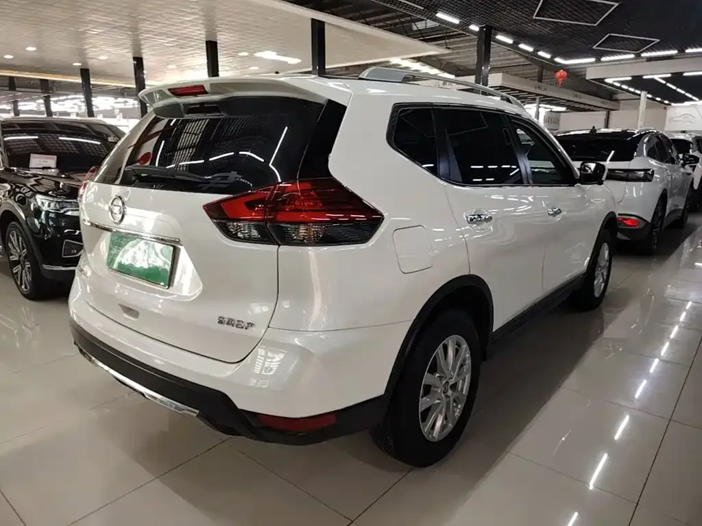 Nissan X-Trail — фото 4