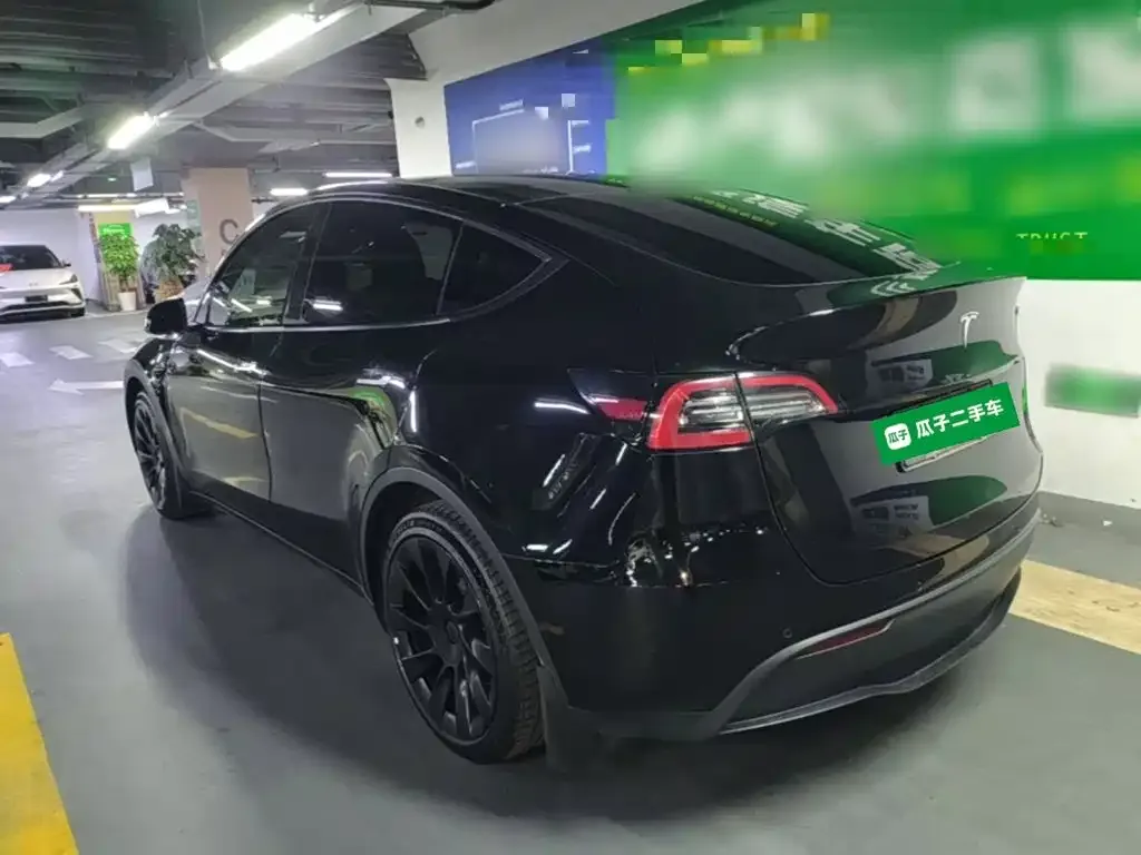 Tesla Model Y — фото 4