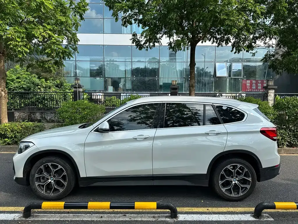 BMW X1 — фото 10