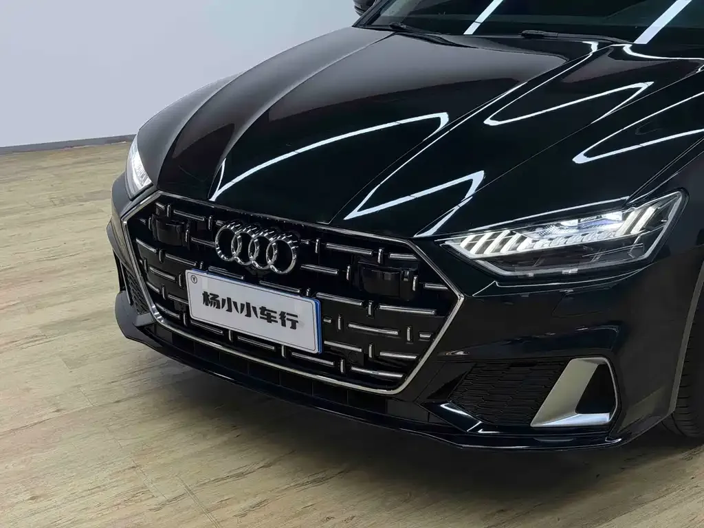Audi A7L — фото 6