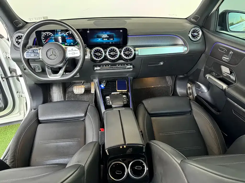 Mercedes-Benz EQB — фото 10